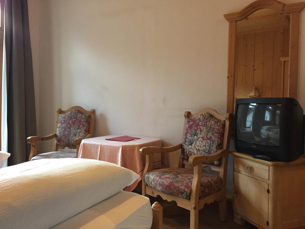 Hotel Bachmann Віллабасса Екстер'єр фото